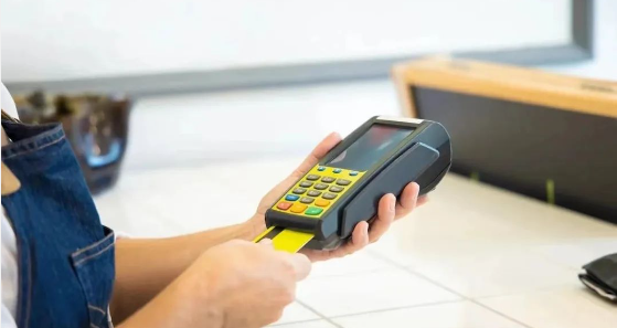 金小宝POS机：做支付的大佬被要求配合调查限制出国？